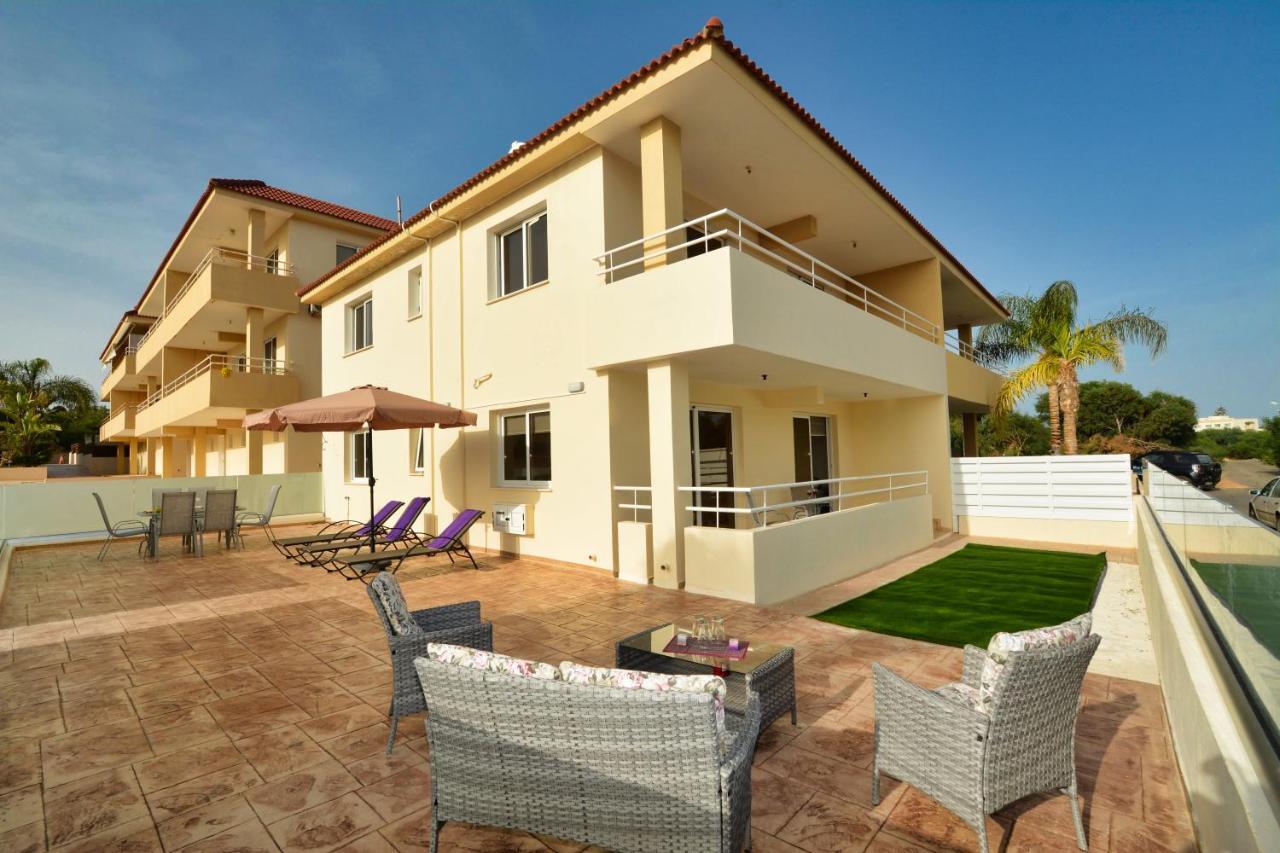 Nissi Martha Apartment Ayia Napa Bagian luar foto