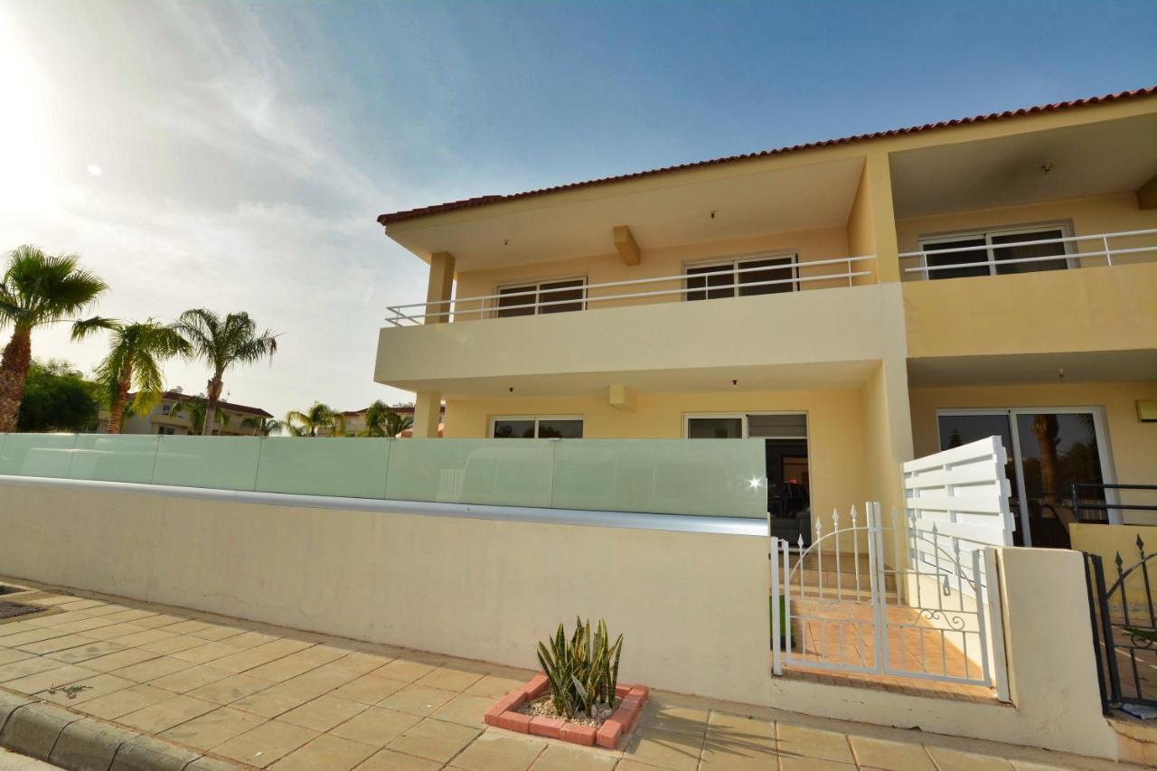 Nissi Martha Apartment Ayia Napa Bagian luar foto