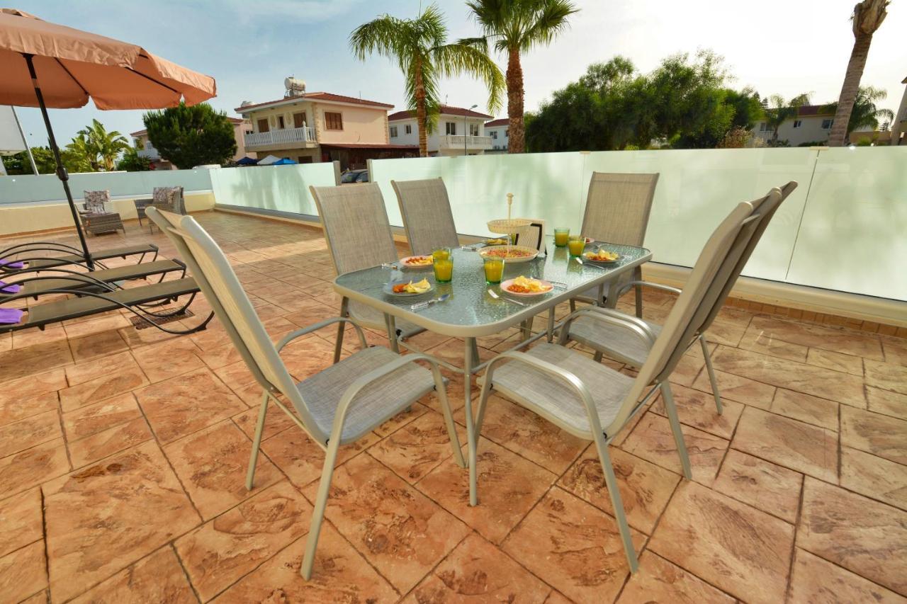 Nissi Martha Apartment Ayia Napa Bagian luar foto