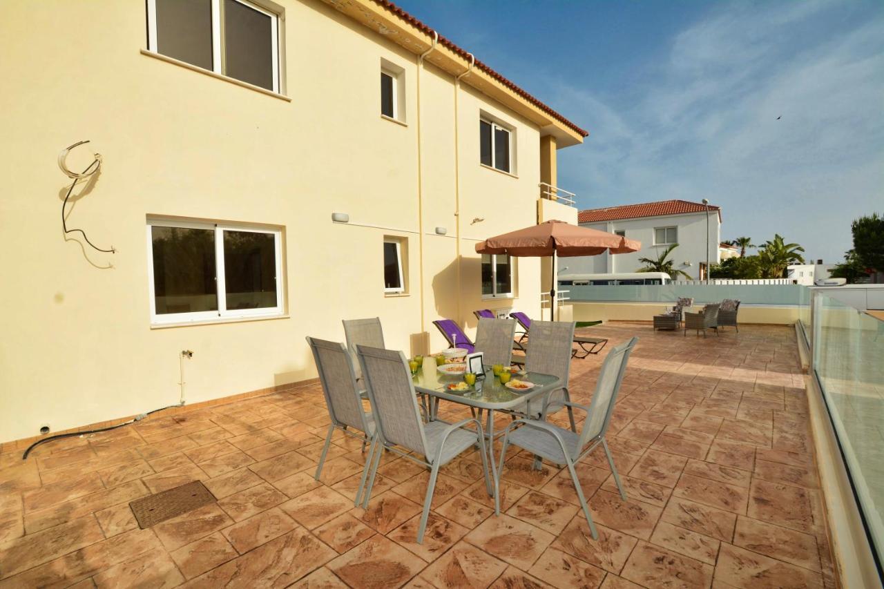 Nissi Martha Apartment Ayia Napa Bagian luar foto